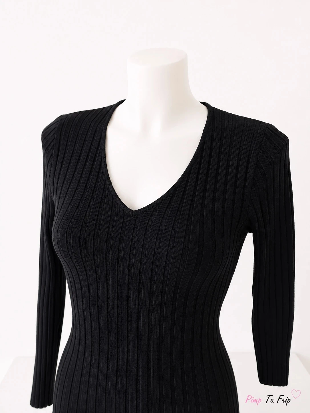 🖤 Jersey negro de punto de costilla con cuello en V – S – photo 2